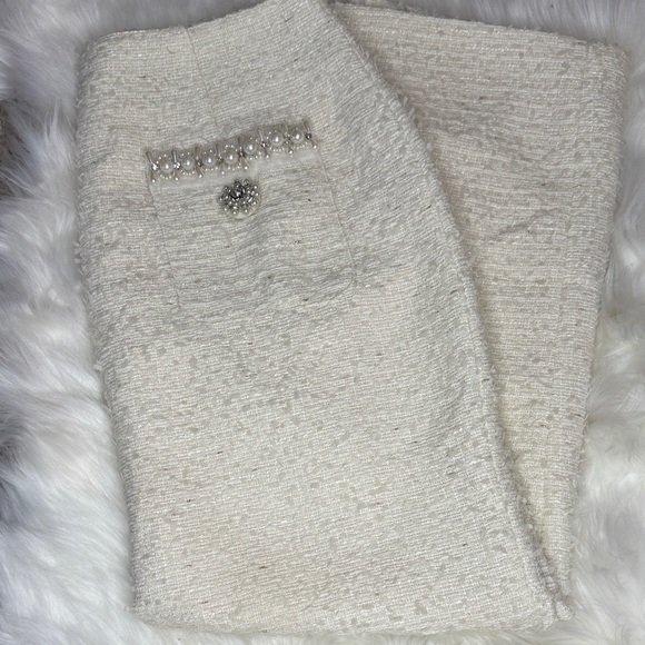 MABLE Cream Textured Skirt Set - Picture 3 of 15